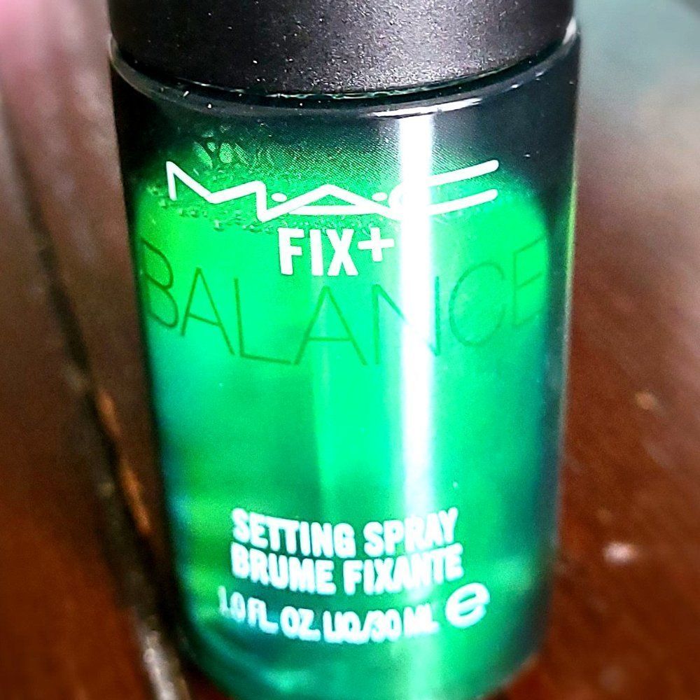 Unused/unopened Mini MAC Fix+ Balance Setting Spray